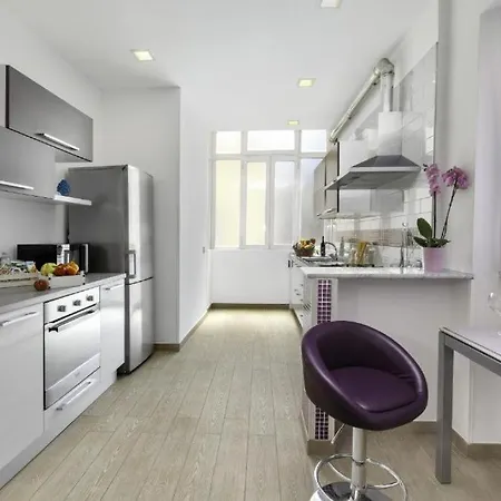 Rose House Apartment *